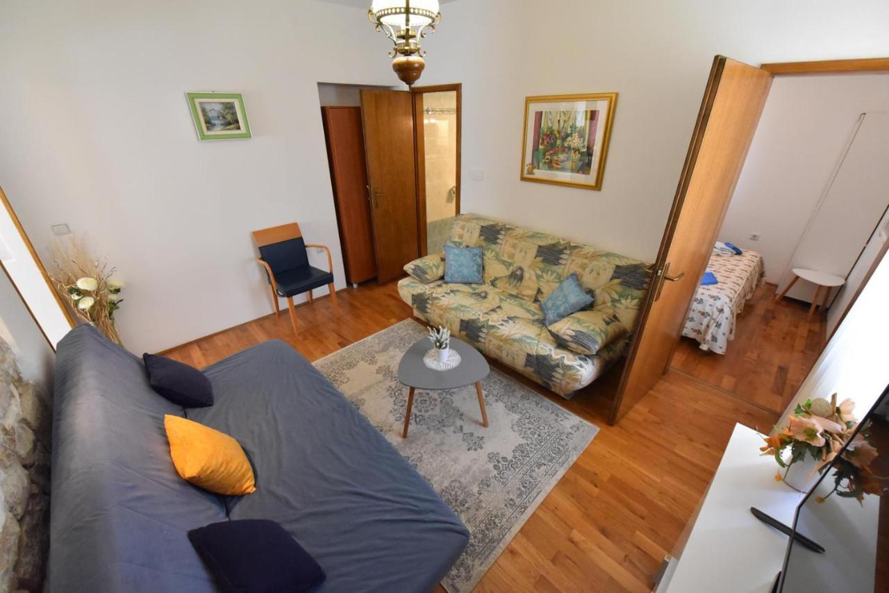 Apartment Nona Tar-Vabriga Exterior photo